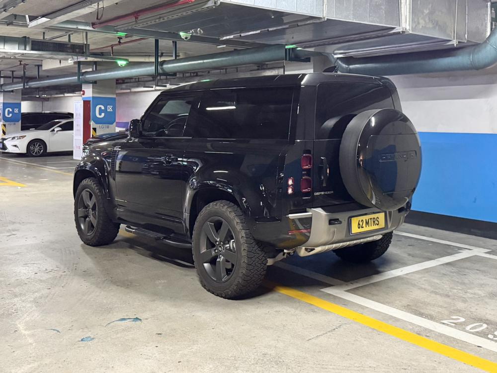 Land Rover Defender