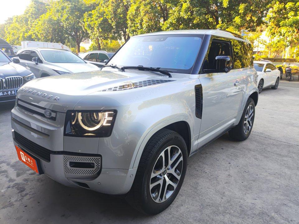 Land Rover Defender