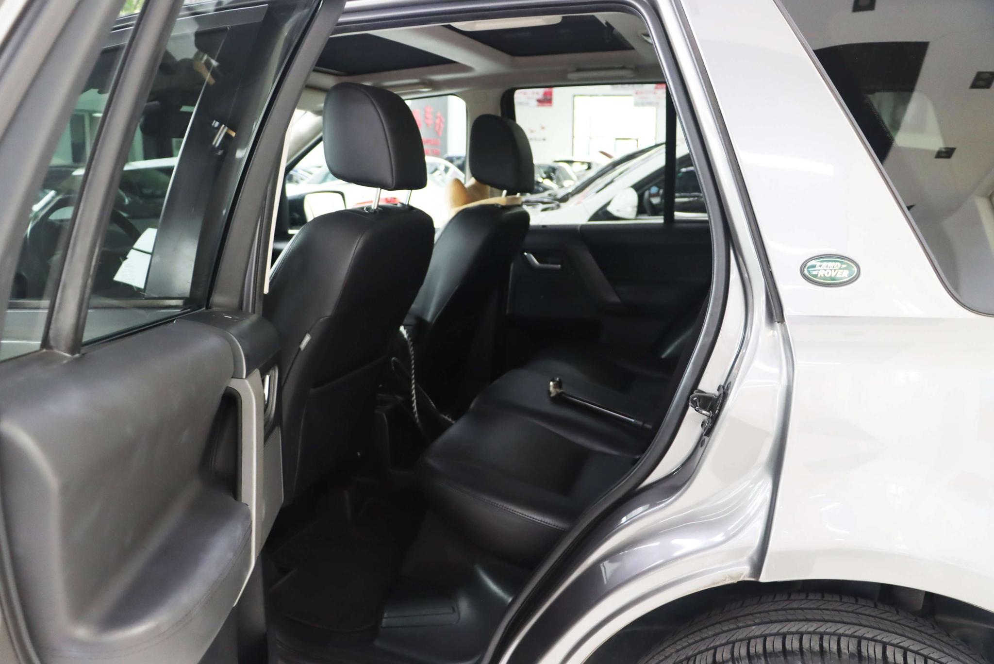 Land Rover Freelander 2