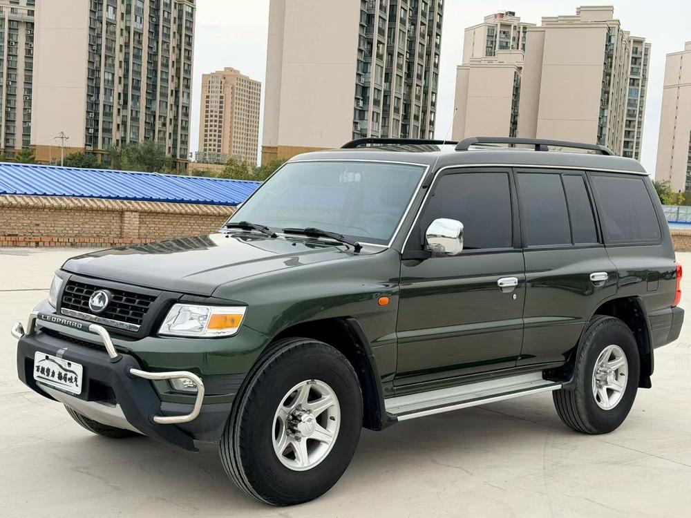 Leopaard Leopaard Q6