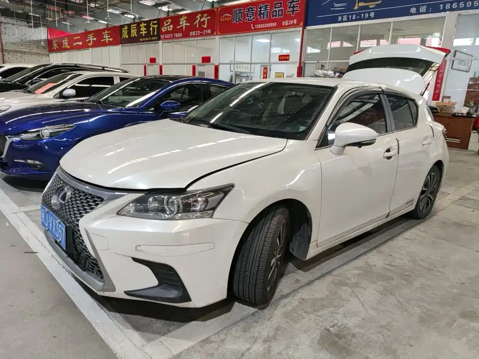Lexus CT