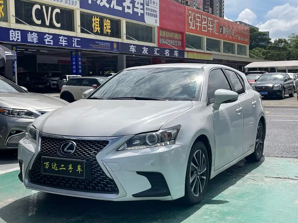 Lexus CT