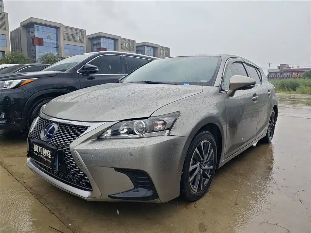 Lexus CT