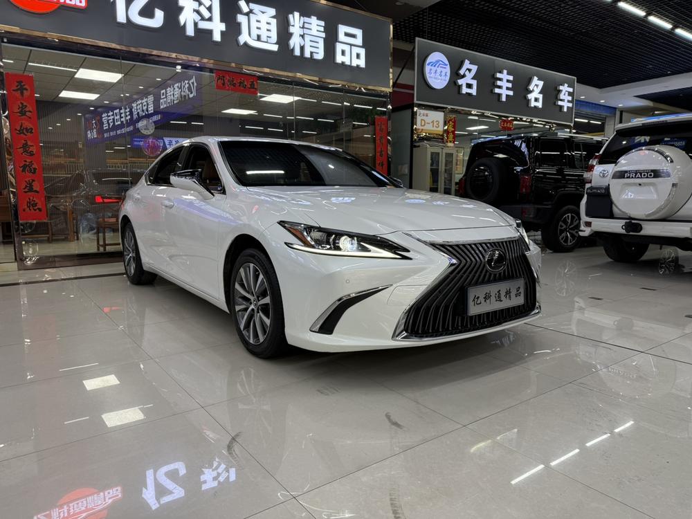 Lexus Lexus ES