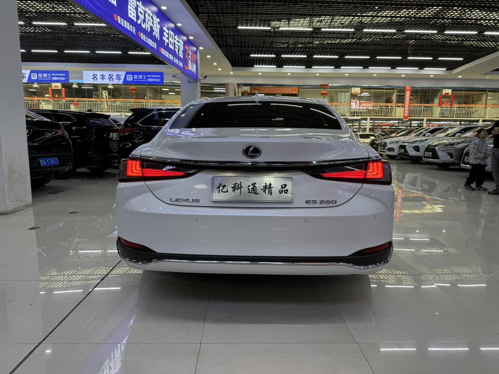 Lexus Lexus ES