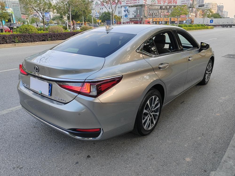 Lexus Lexus ES