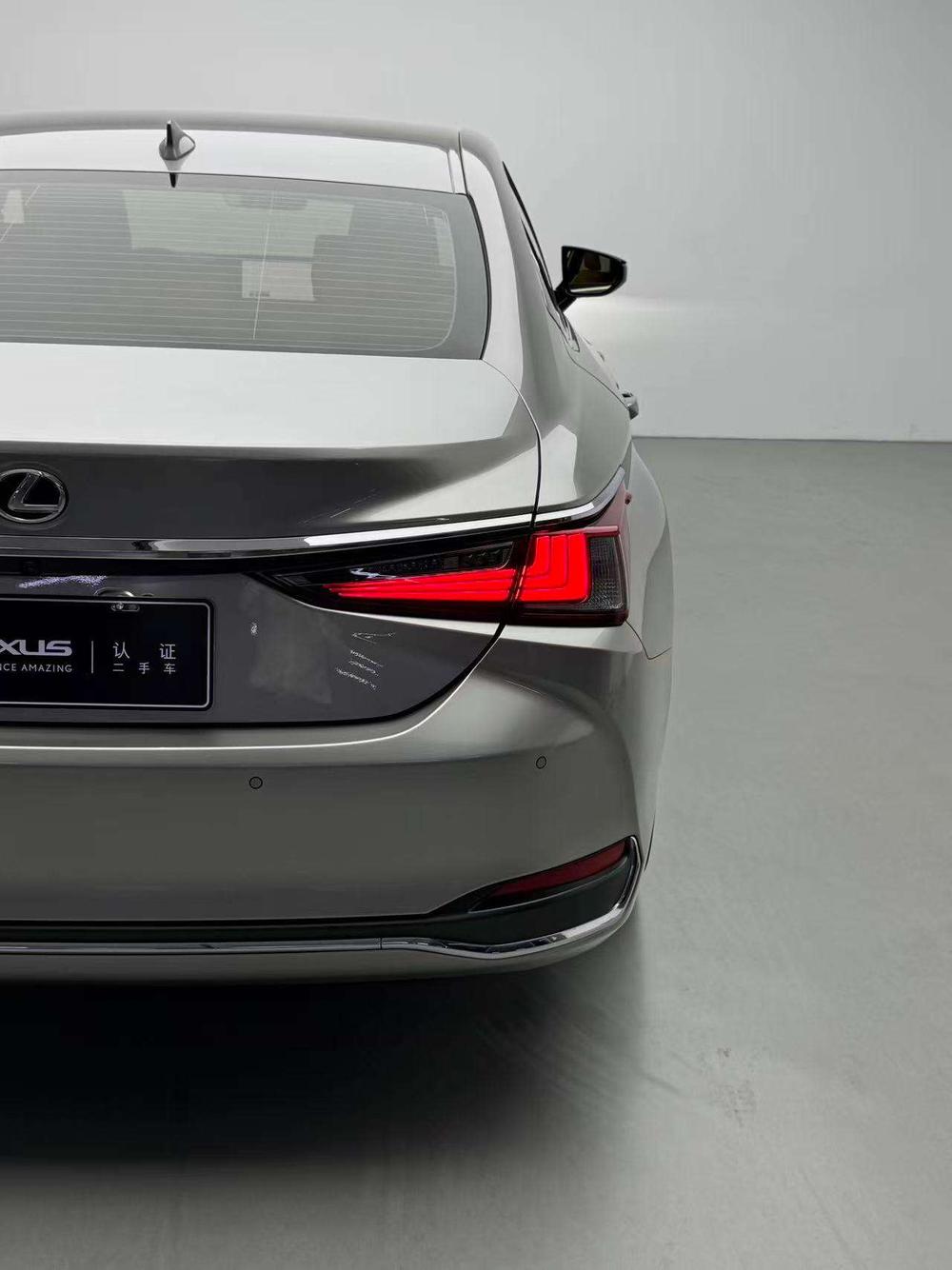 Lexus Lexus ES