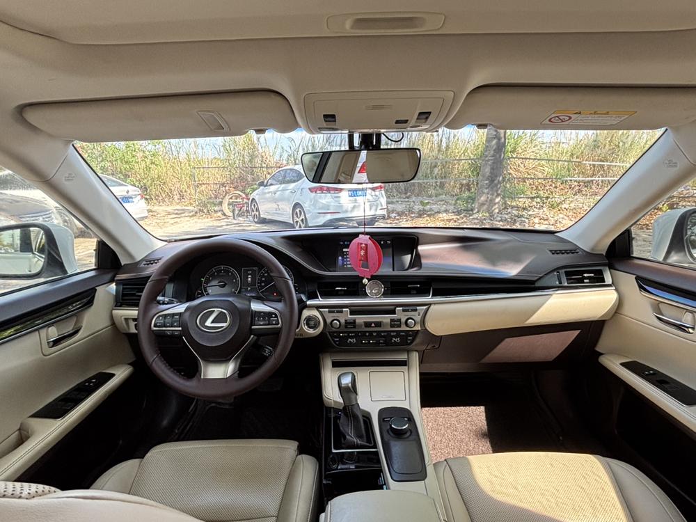 Lexus Lexus ES