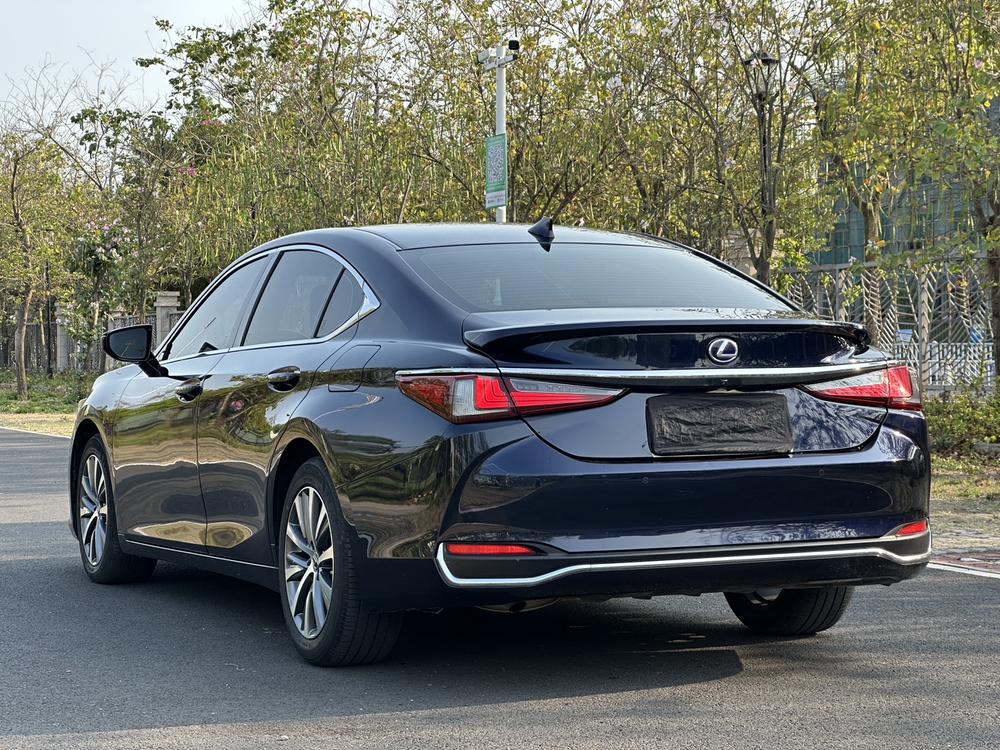 Lexus Lexus ES