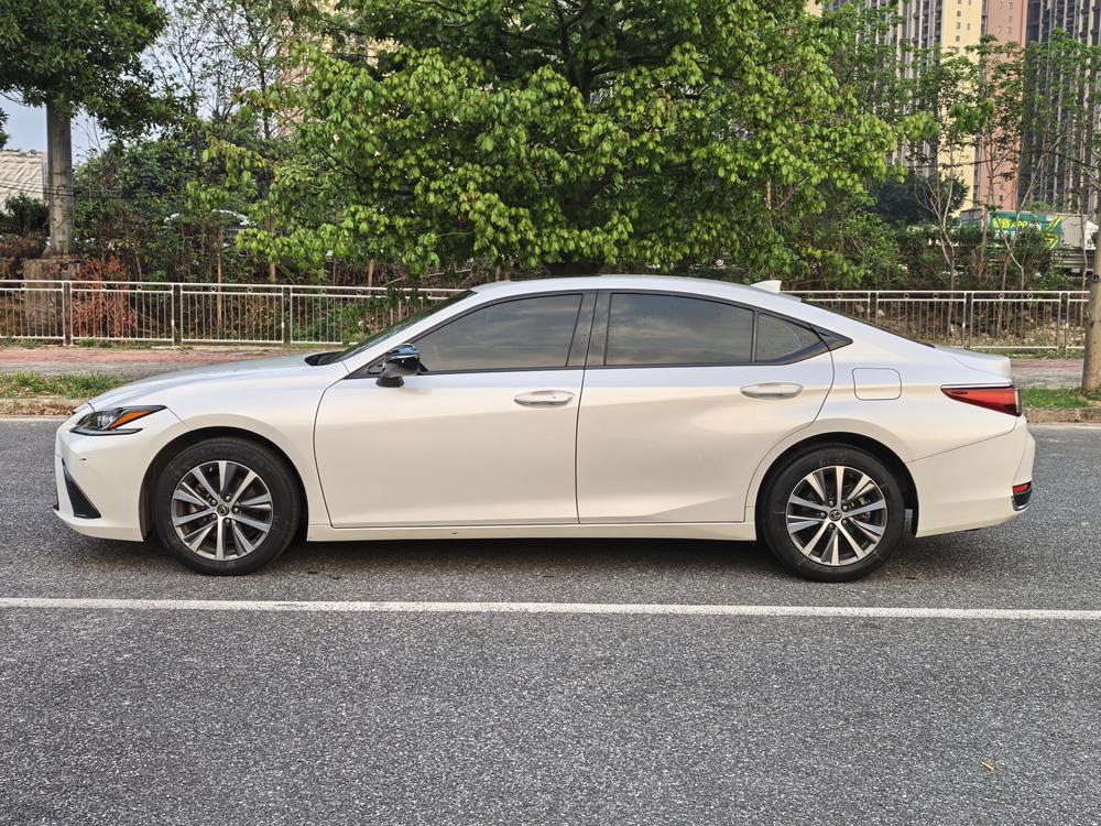 Lexus Lexus ES