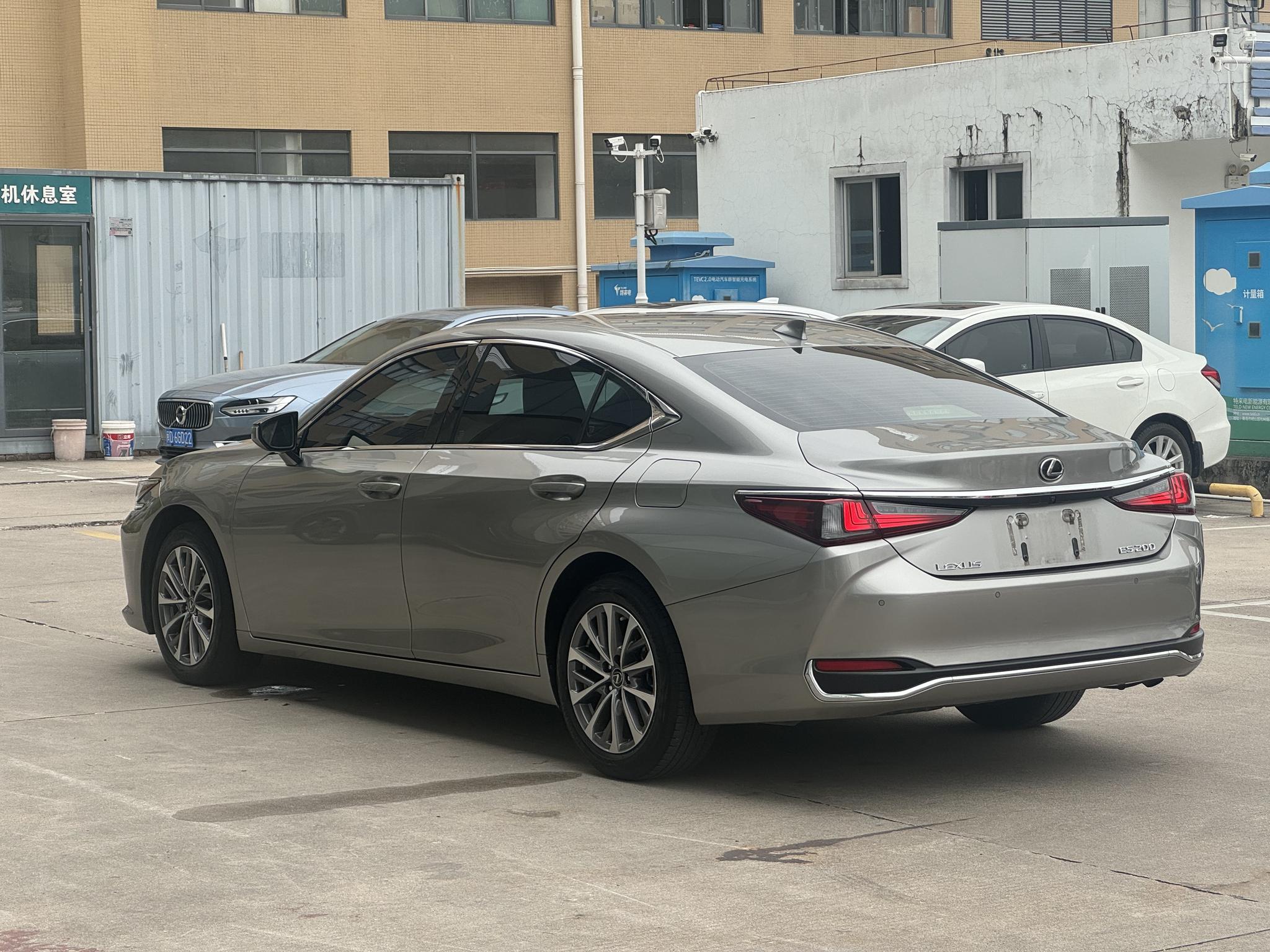 Lexus Lexus ES