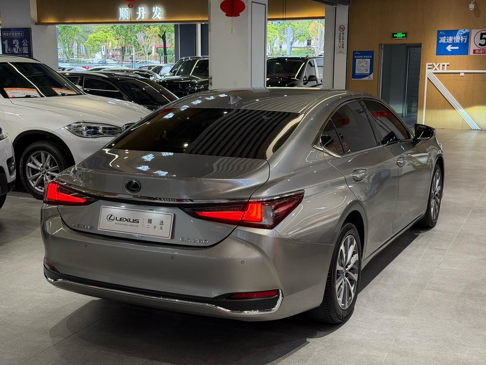 Lexus Lexus ES