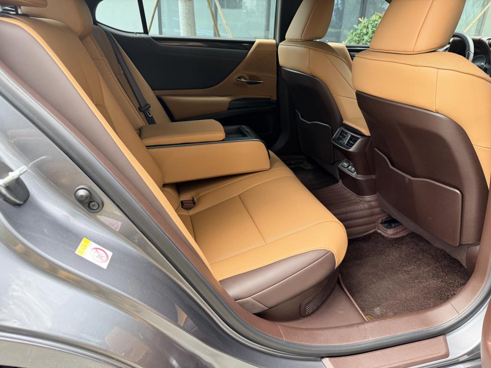 Lexus Lexus ES