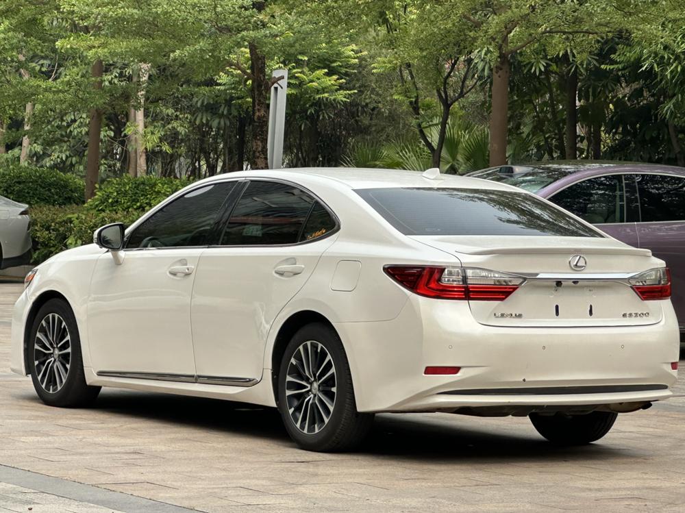 Lexus Lexus ES