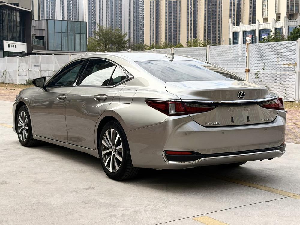 Lexus Lexus ES