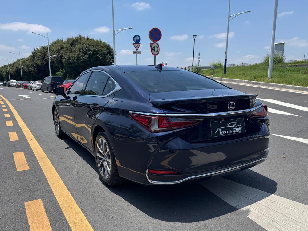 Lexus Lexus ES