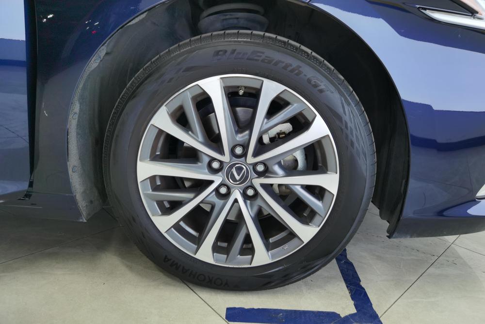 Lexus Lexus ES