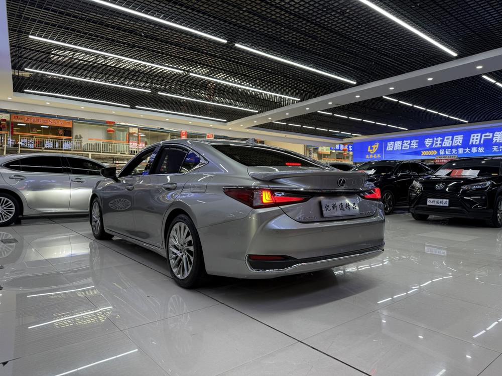 Lexus Lexus ES