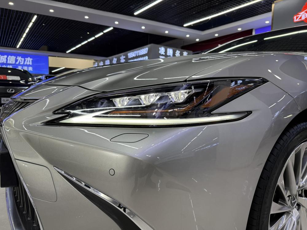 Lexus Lexus ES