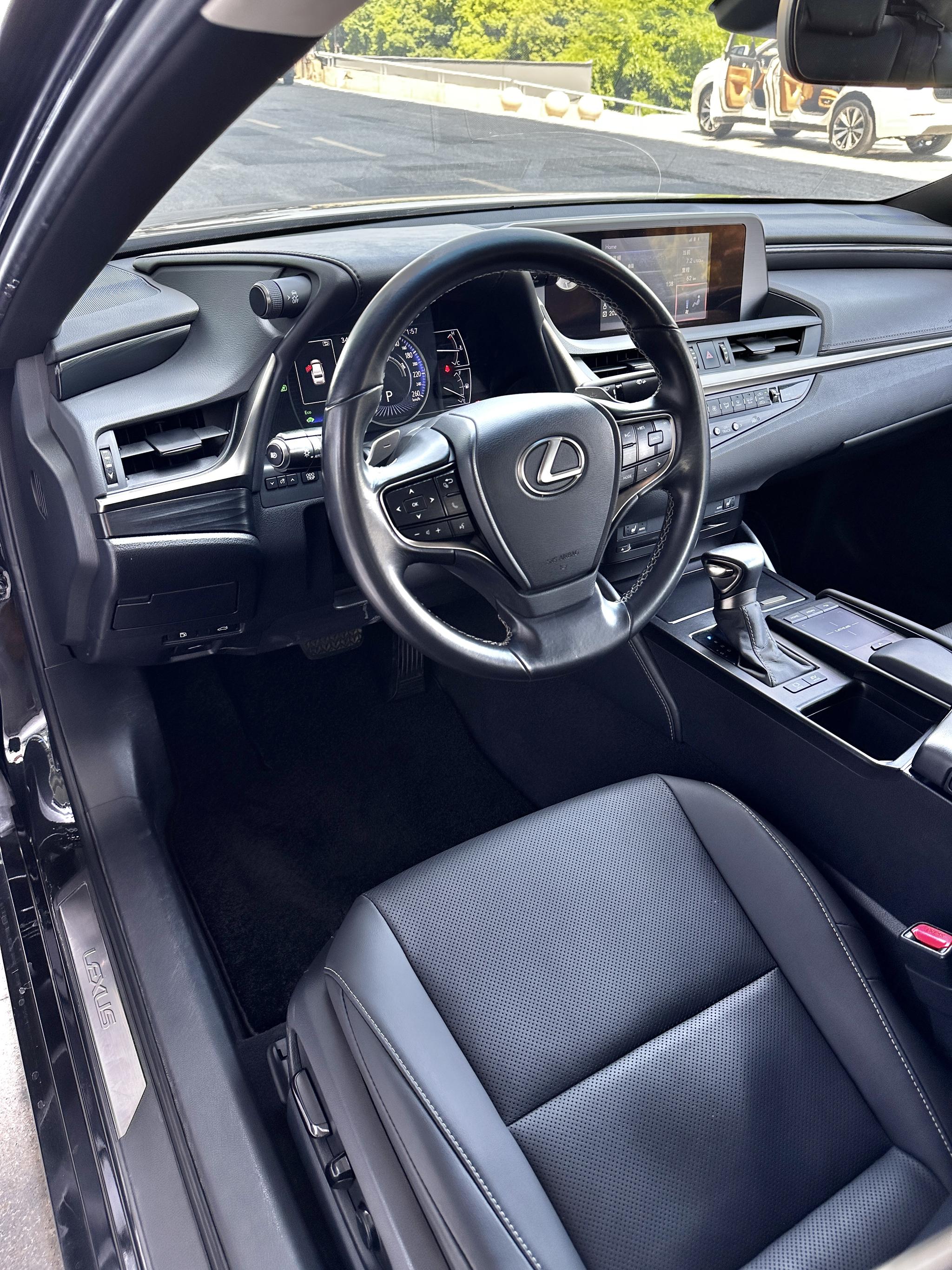 Lexus Lexus ES