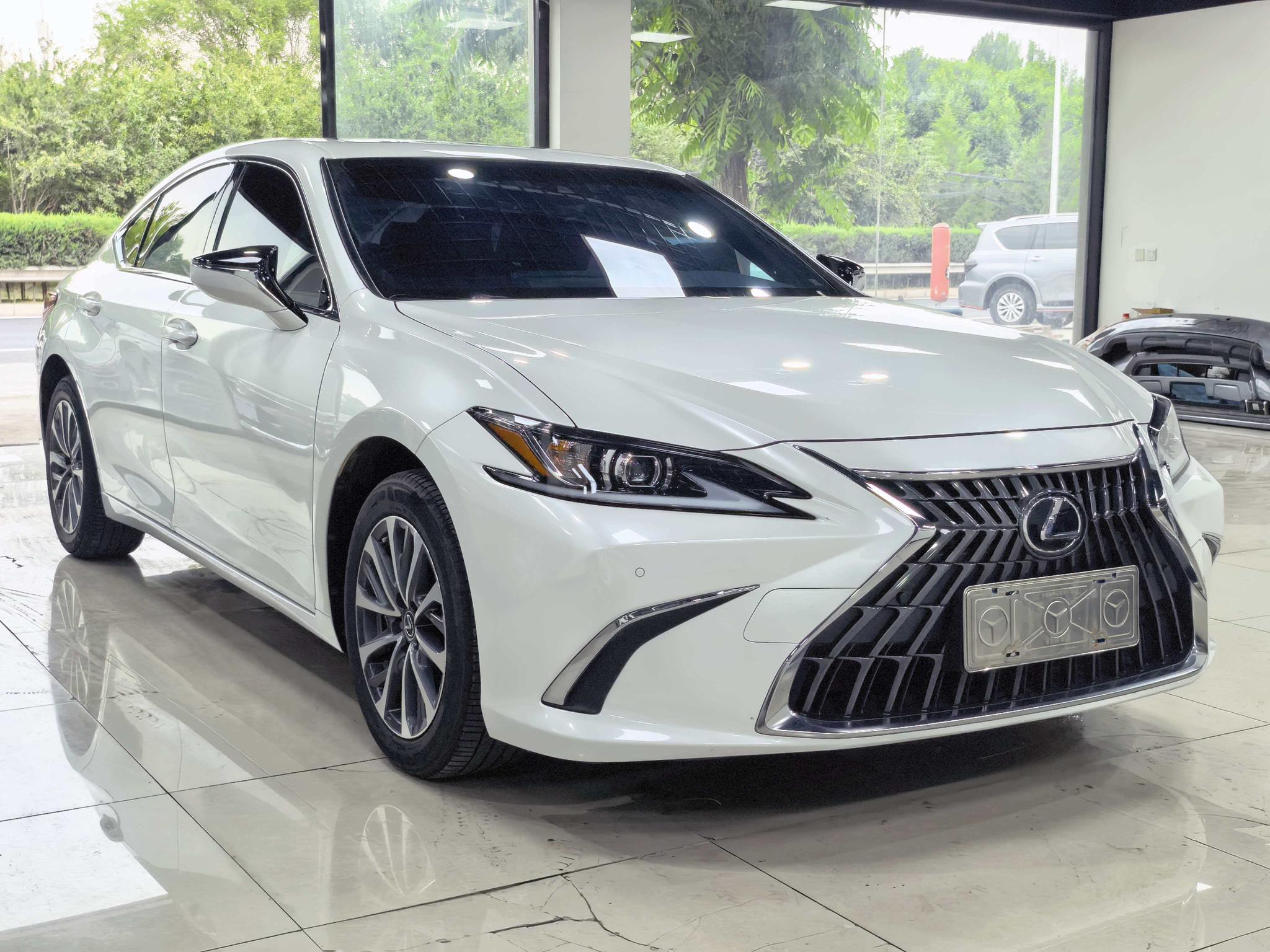 Lexus Lexus ES