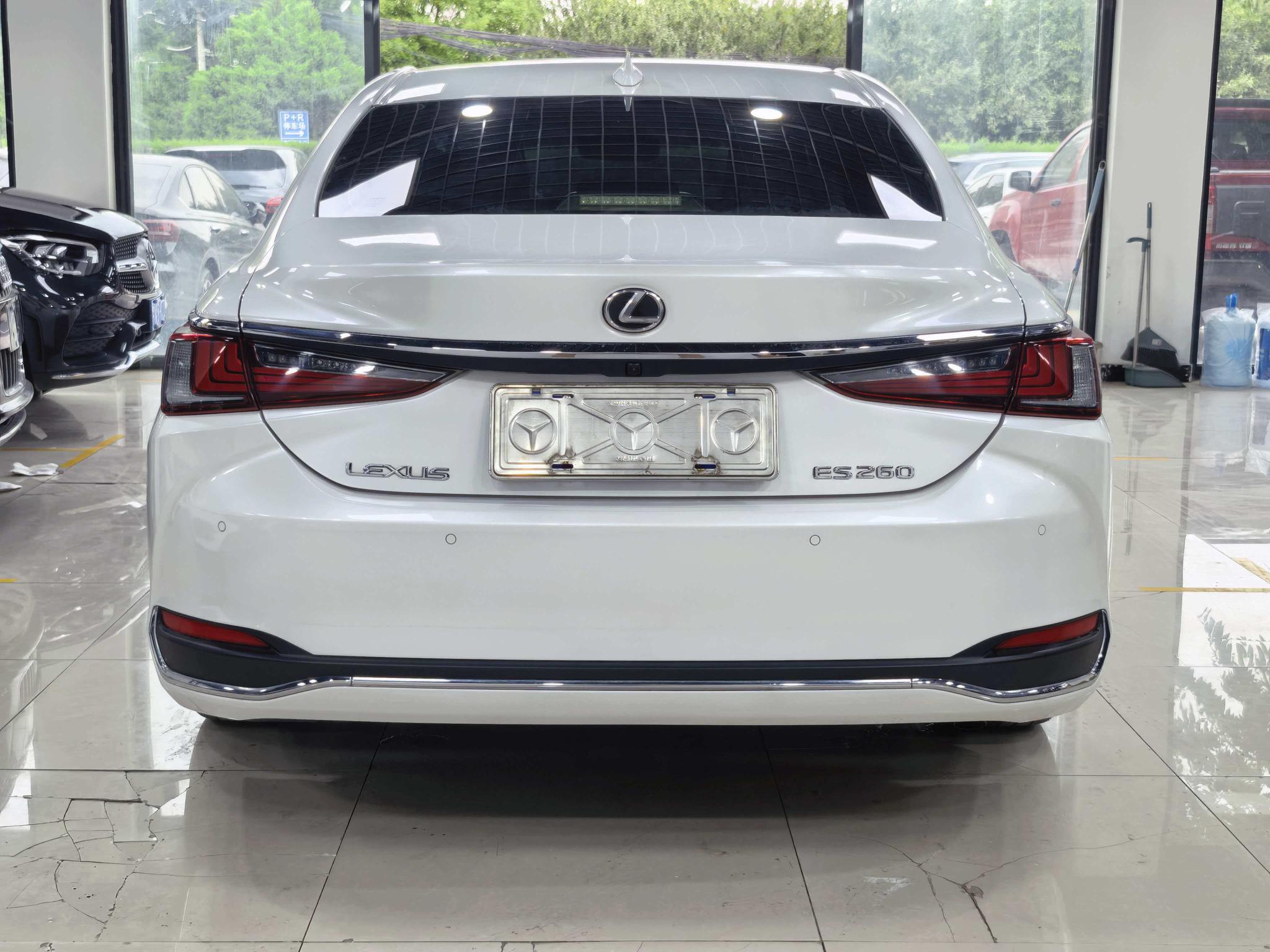 Lexus Lexus ES