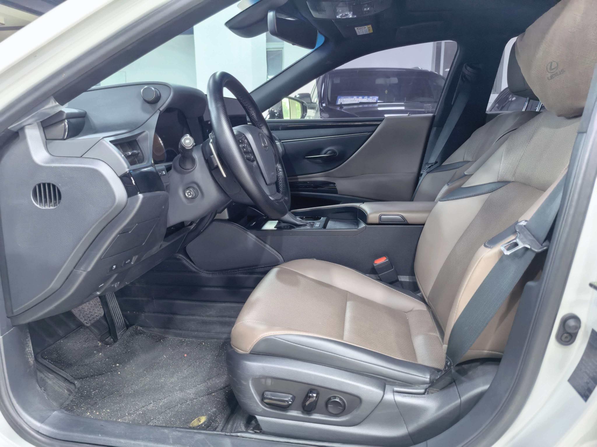 Lexus Lexus ES