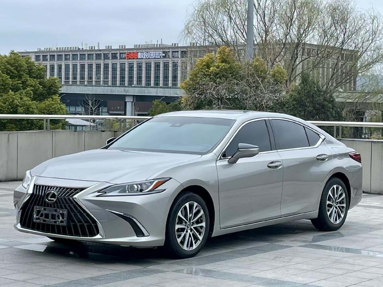Lexus Lexus ES