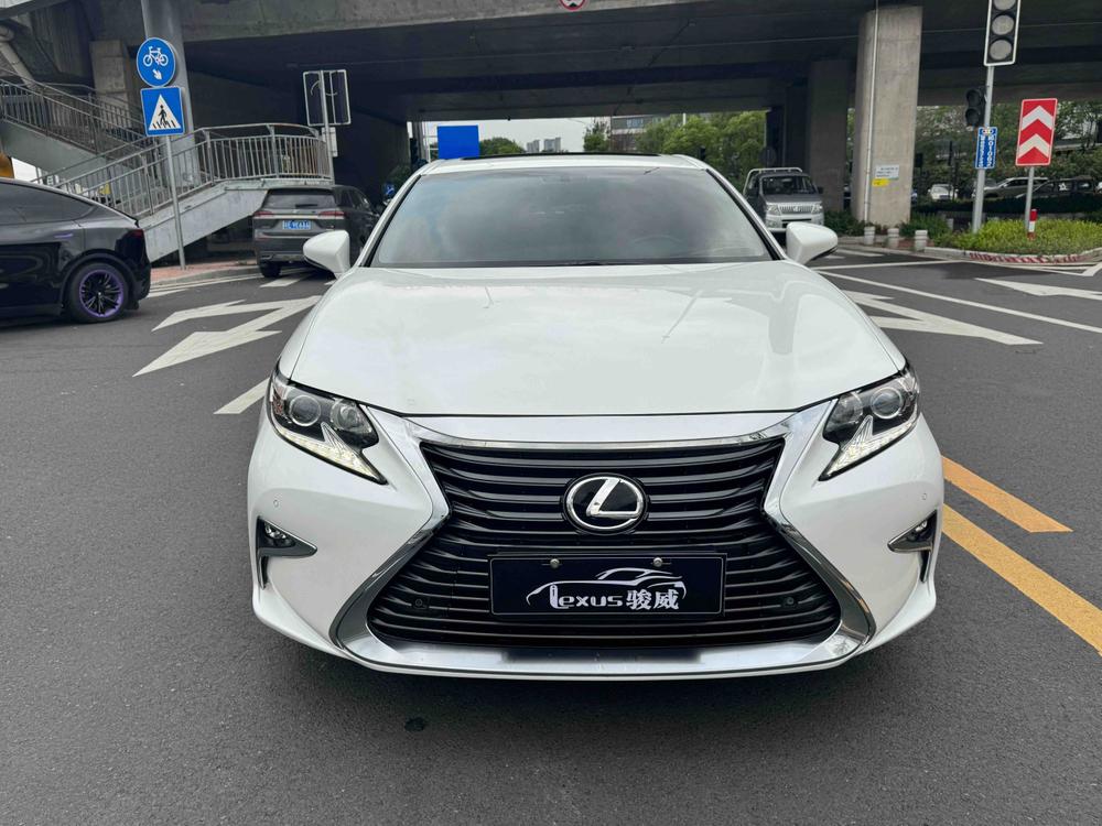 Lexus Lexus ES