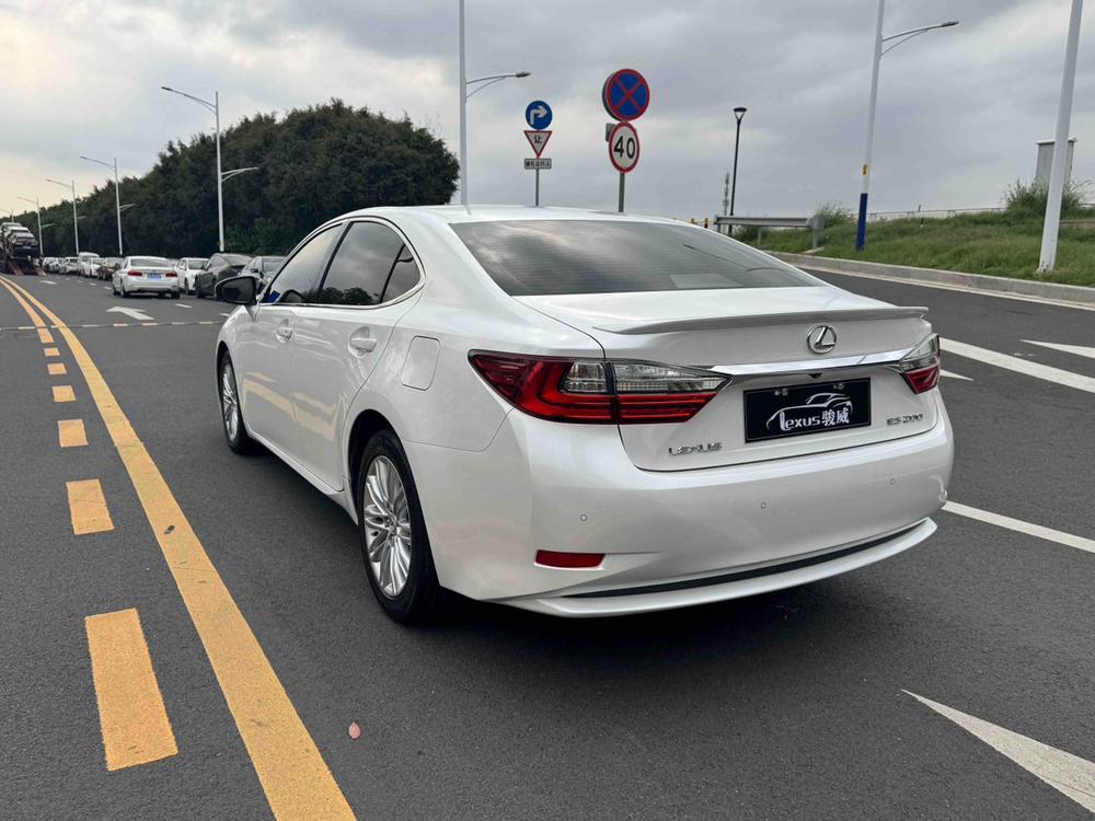 Lexus Lexus ES