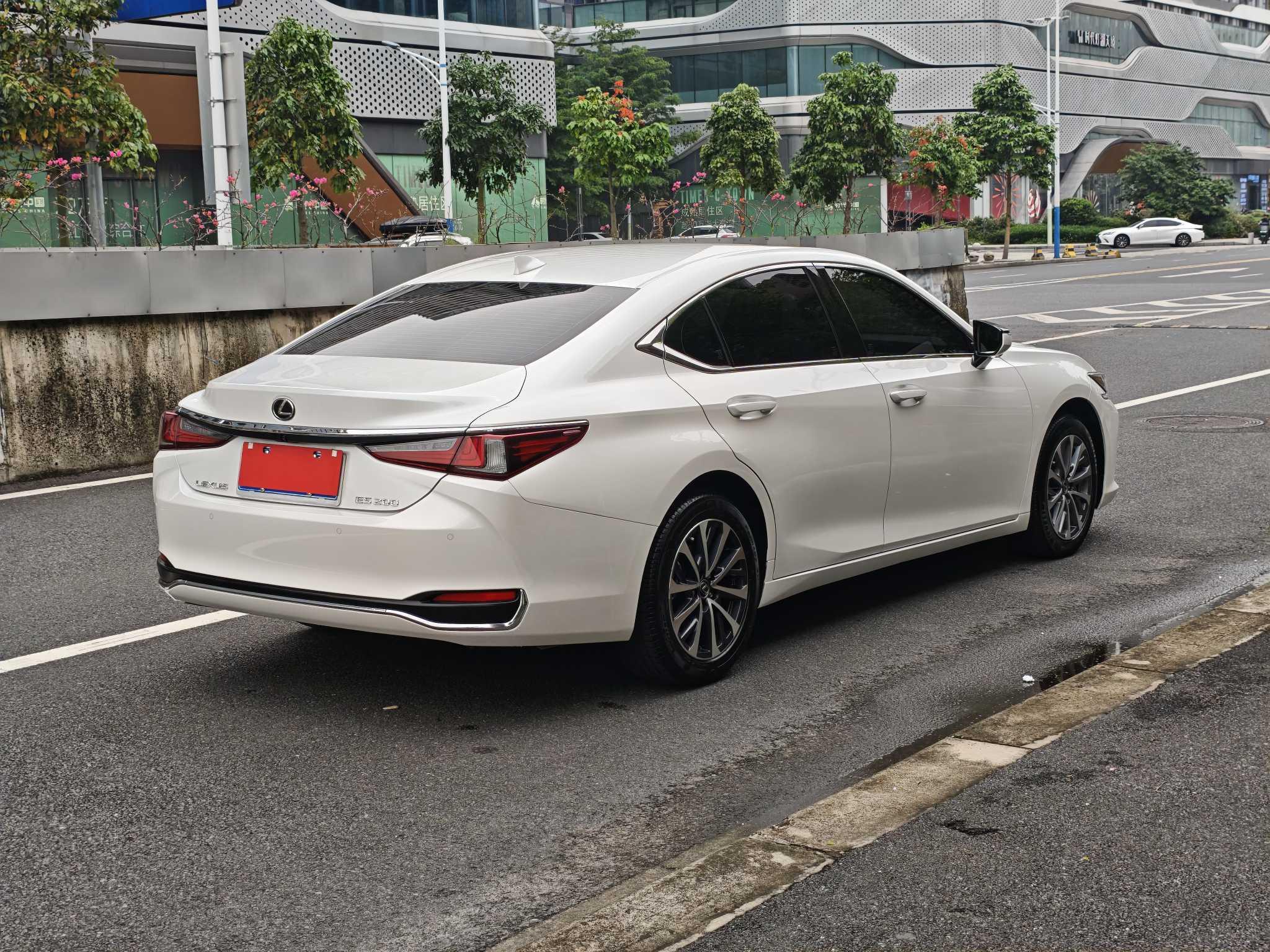 Lexus Lexus ES