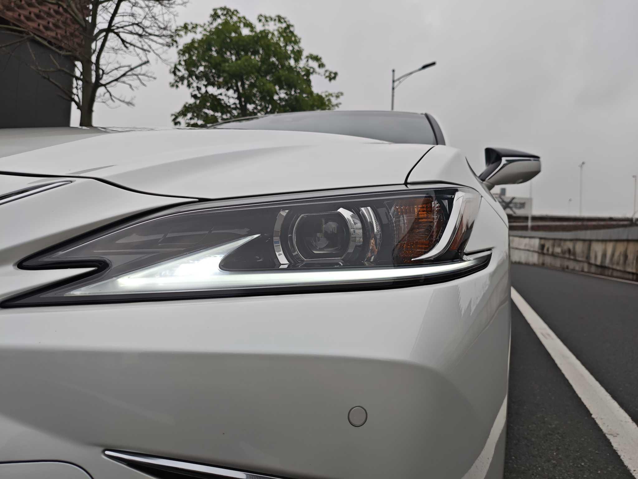 Lexus Lexus ES