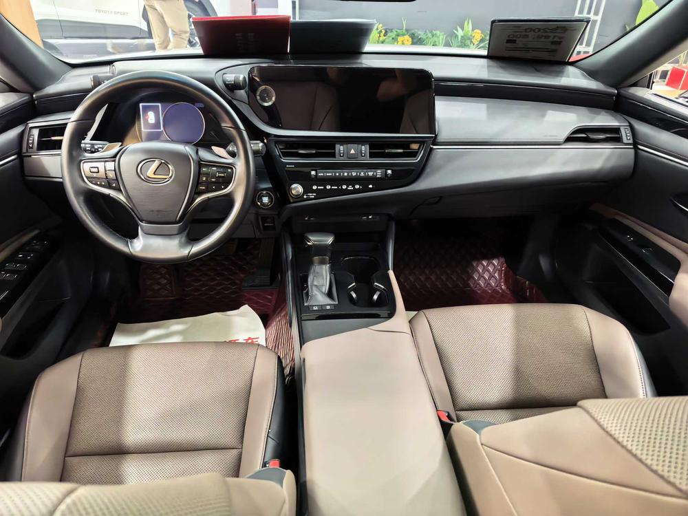 Lexus Lexus ES