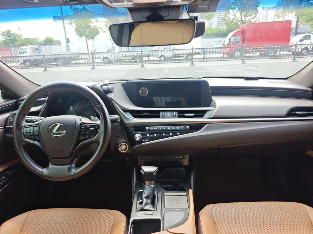 Lexus Lexus ES