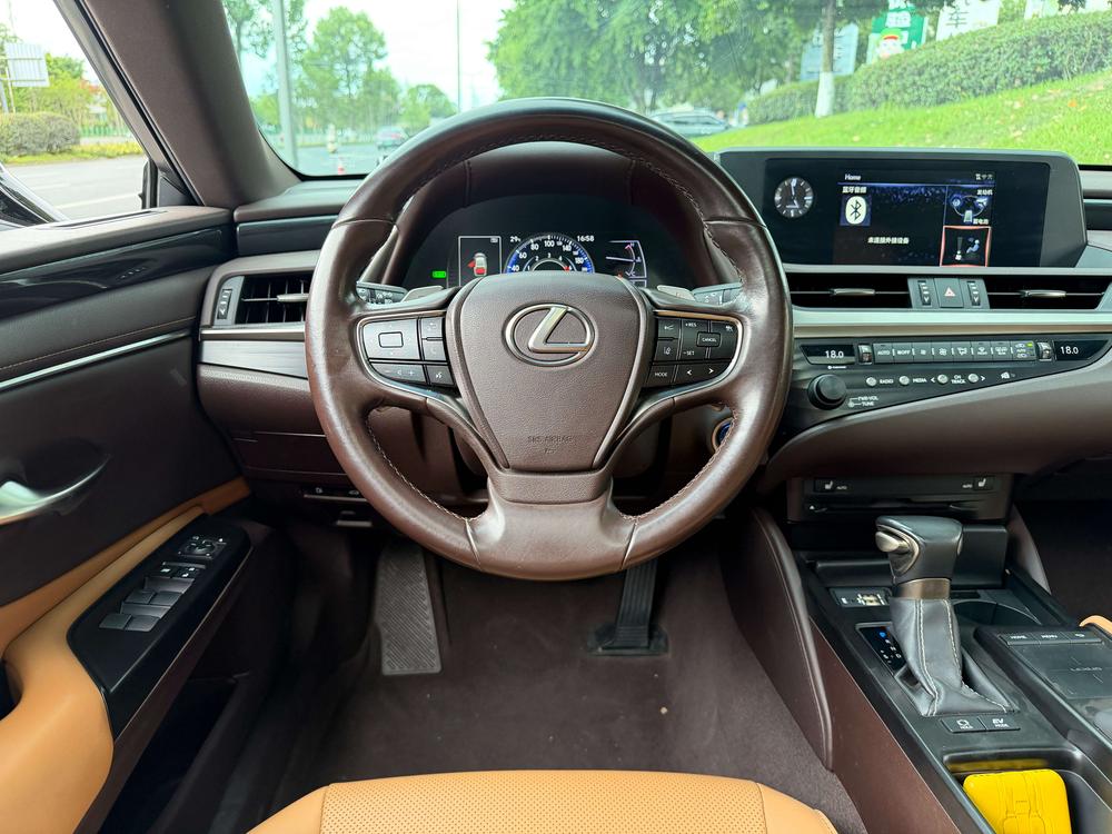 Lexus Lexus ES