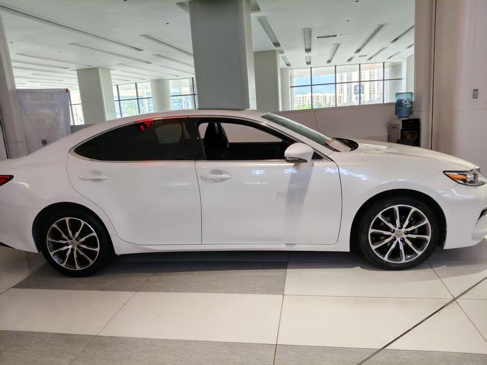 Lexus Lexus ES
