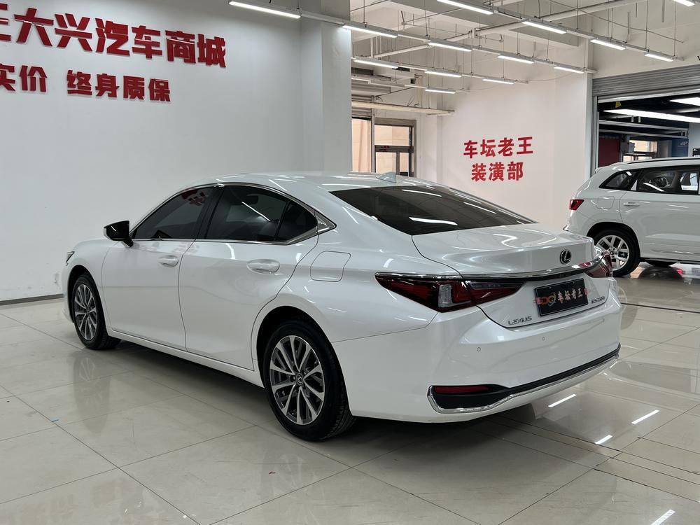 Lexus Lexus ES