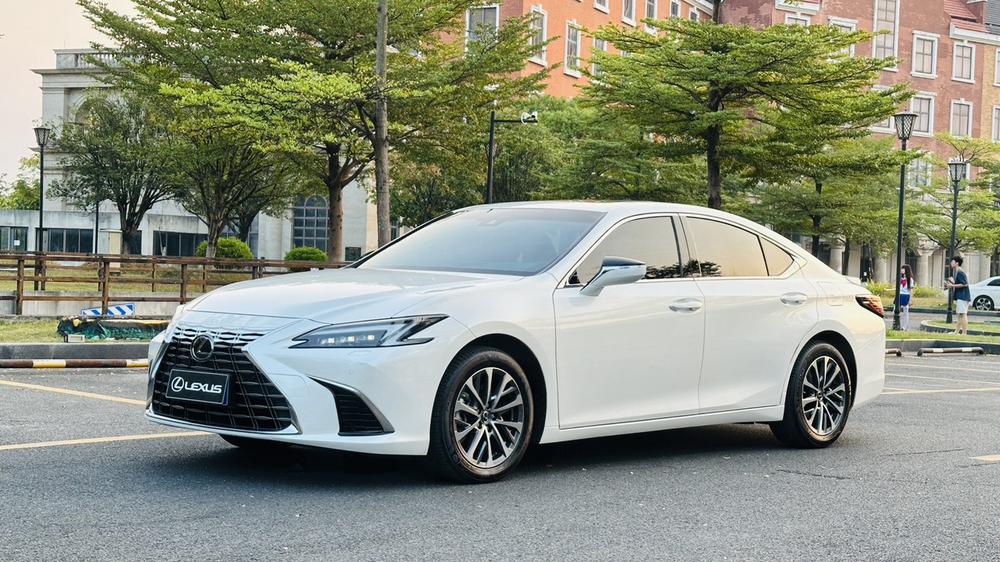Lexus Lexus ES
