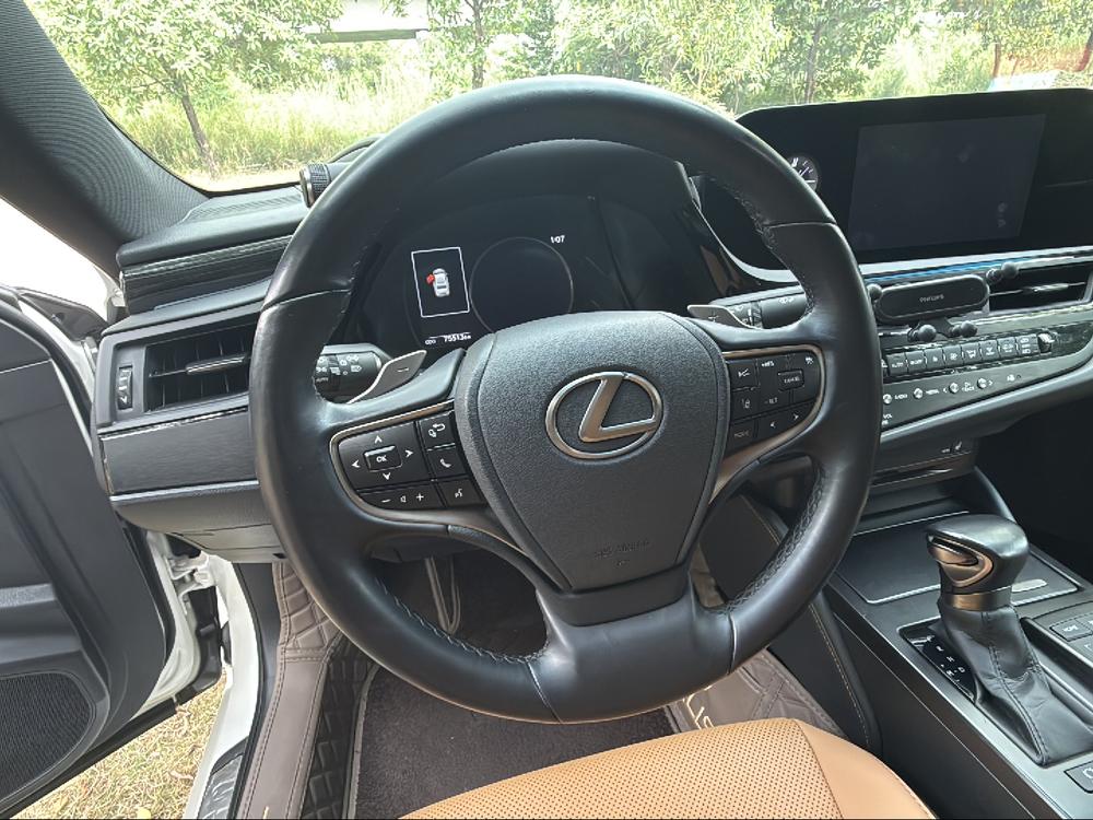 Lexus Lexus ES