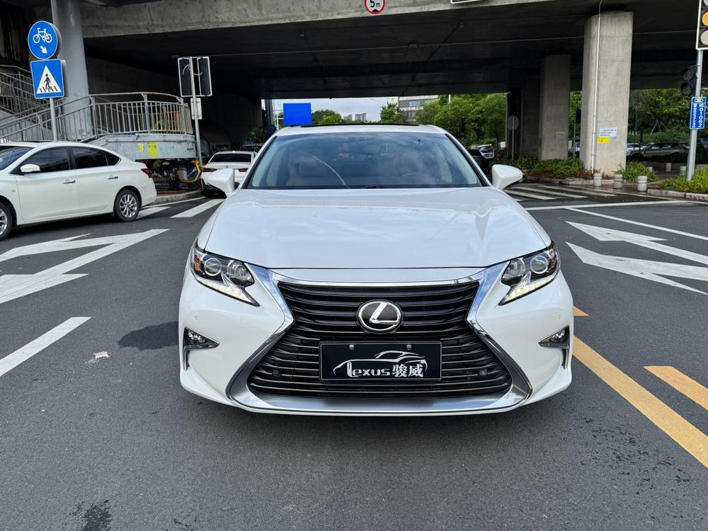 Lexus Lexus ES