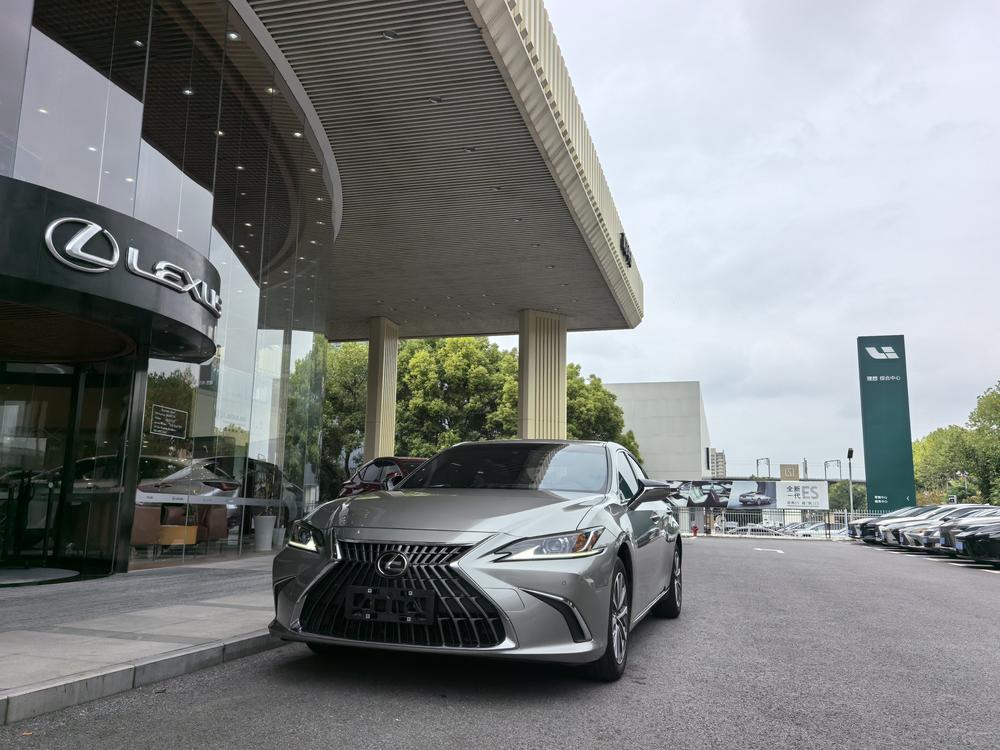 Lexus Lexus ES