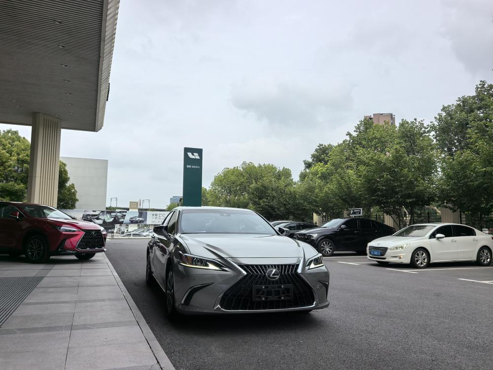 Lexus Lexus ES