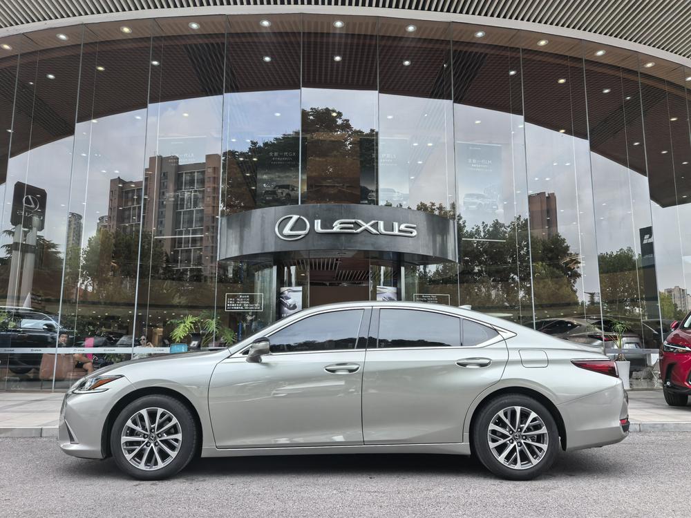 Lexus Lexus ES