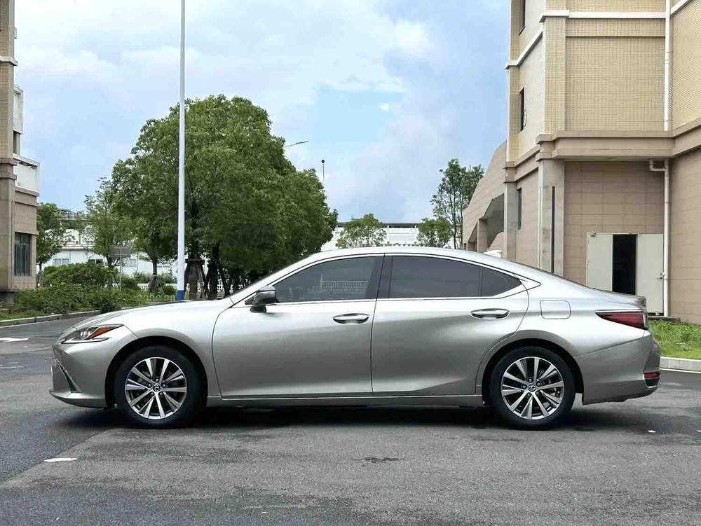 Lexus Lexus ES