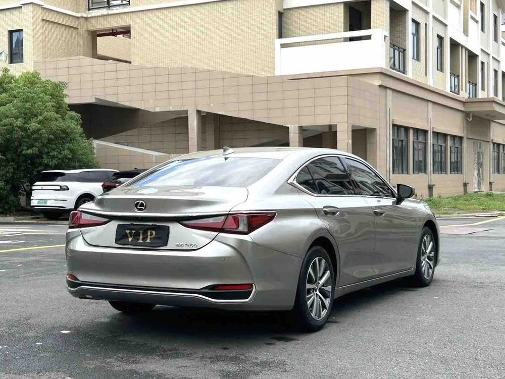 Lexus Lexus ES