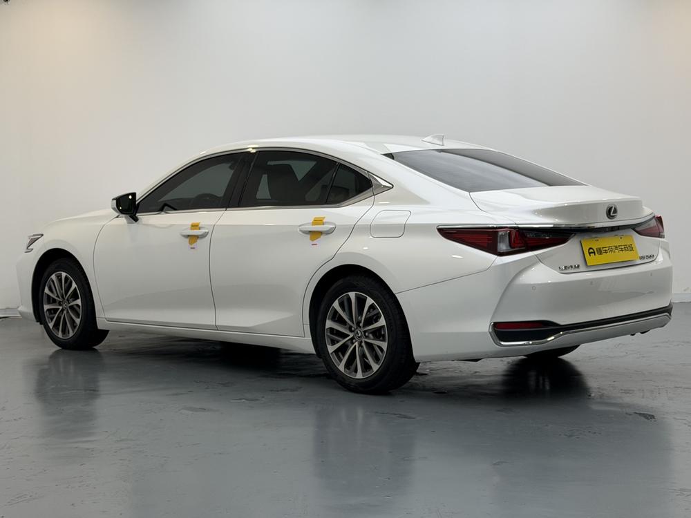 Lexus Lexus ES