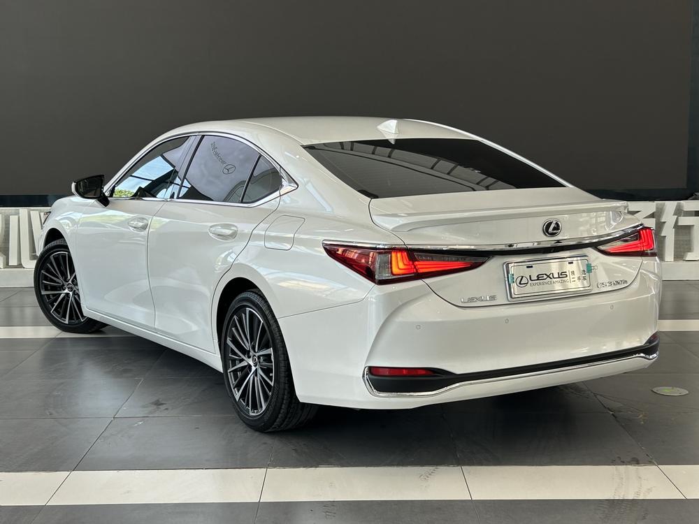 Lexus Lexus ES