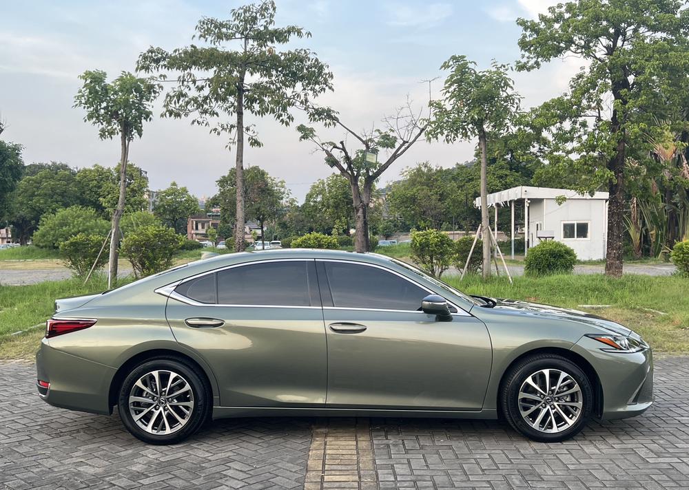 Lexus Lexus ES