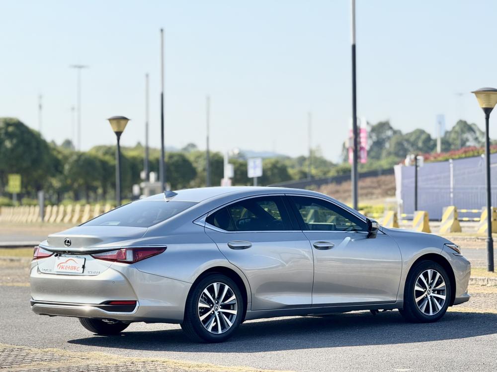 Lexus Lexus ES