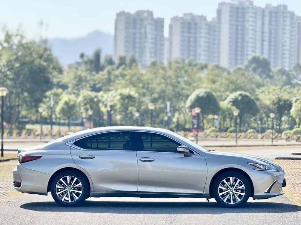 Lexus Lexus ES